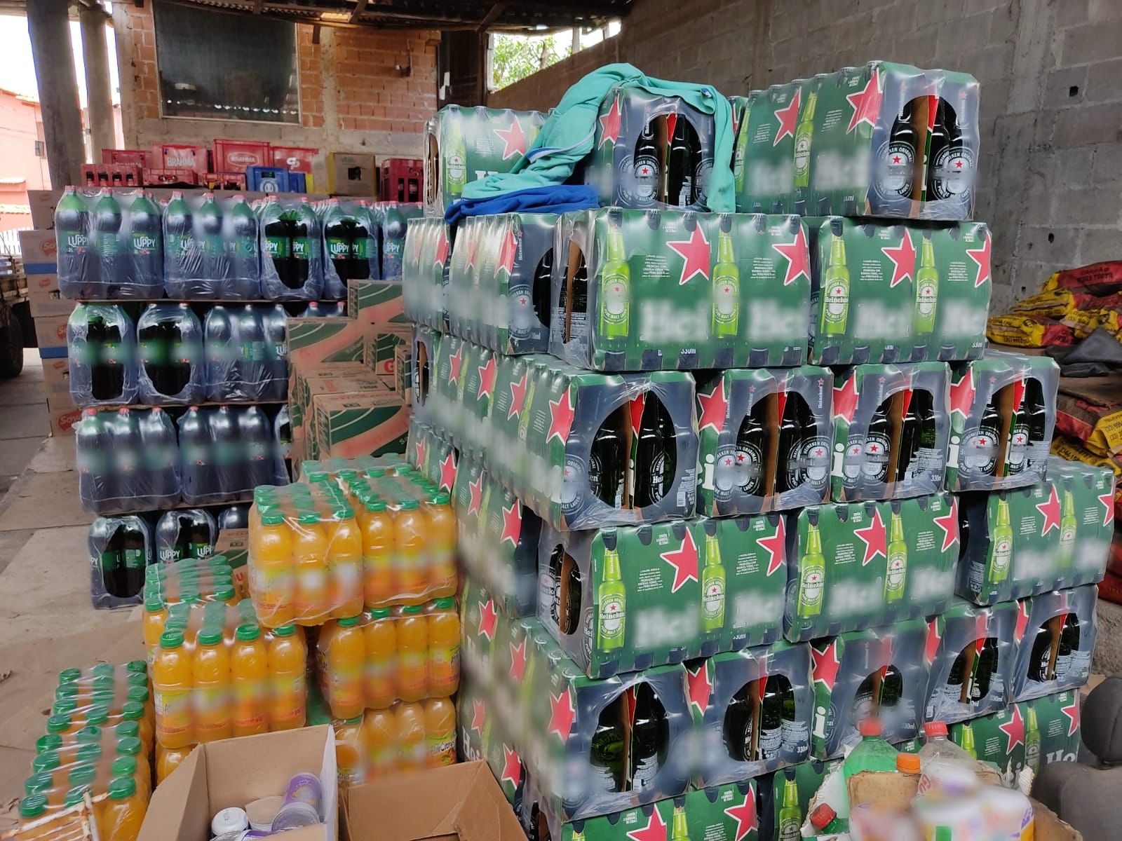 Bebidas apreendidas em operação da Receita Estadual