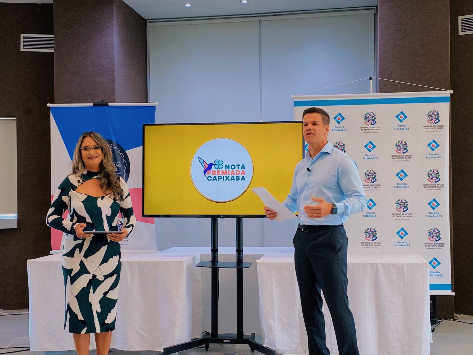Verônica Salazar e Thiago Venâncio apresentaram o sorteio